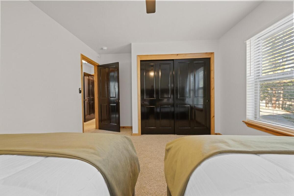 New Serenity Lodge Base Of Snow Summit Hot Tub ビッグ・ベアー・レイク エクステリア 写真