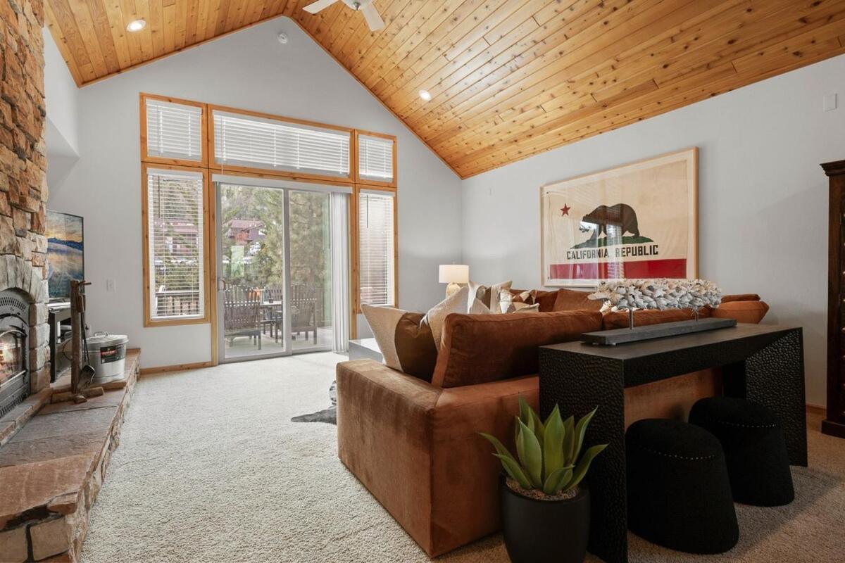 New Serenity Lodge Base Of Snow Summit Hot Tub ビッグ・ベアー・レイク エクステリア 写真